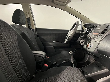 Nissan Tiida, 2010г, передний привод, механика