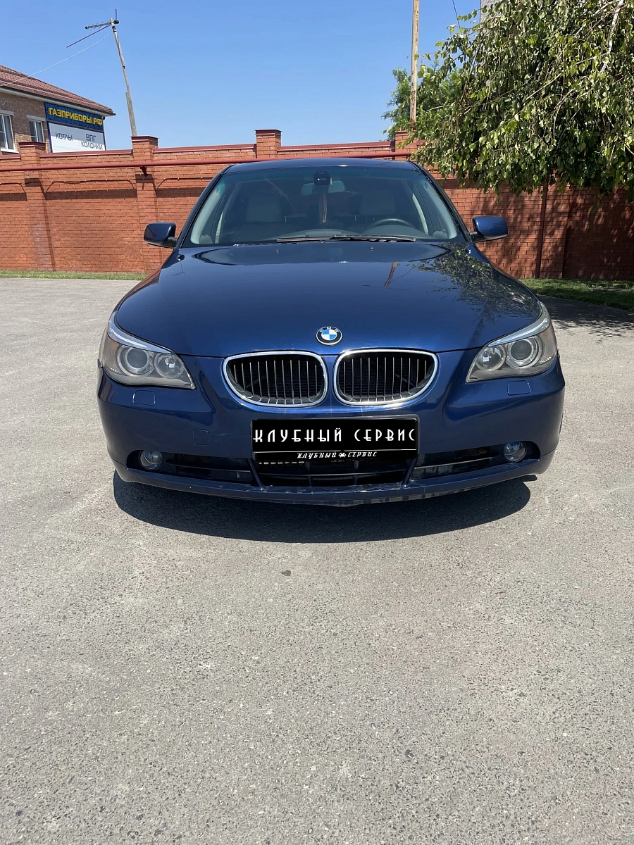 BMW 5 серии, 2004г., задний привод, автомат
