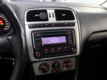 Volkswagen Polo, 2013г, передний привод, автомат