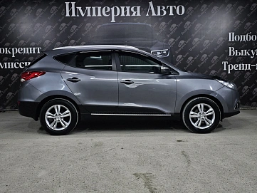 Hyundai ix35, 2012г, передний привод, автомат
