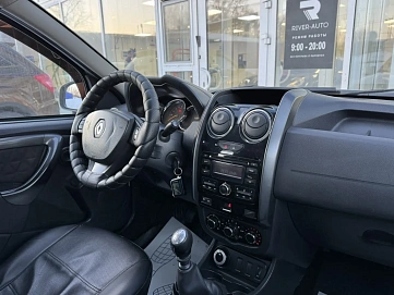 Renault Duster, 2015г, полный привод, механика