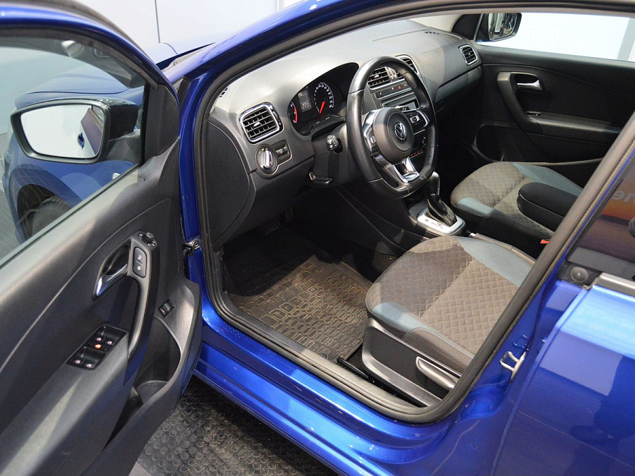 Volkswagen Polo, 2020г., передний привод, автомат
