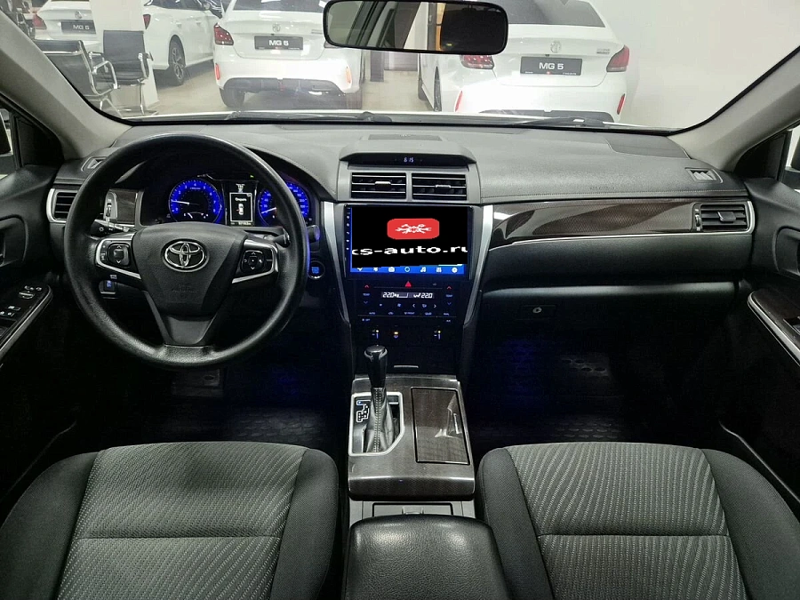 Toyota Camry, 2017г., передний привод, автомат