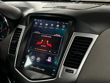 Chevrolet Cruze, 2009г, передний привод, механика