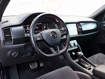Skoda Kodiaq RS, 2019г, полный привод, робот