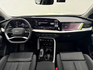 Audi Q5, 2025г, полный привод, робот