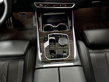 BMW X5, 2023г, полный привод, автомат