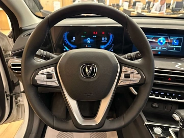 Changan Eado Plus, 2023г, передний привод, робот