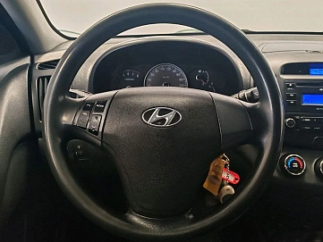 Hyundai Elantra, 2008г, передний привод, механика