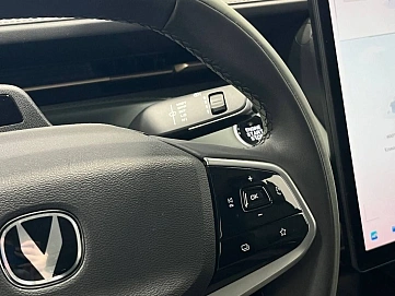 Changan Lamore, 2023г, передний привод, робот
