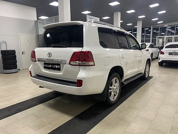 Toyota Land Cruiser, 2011г, полный привод, автомат