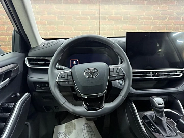 Toyota Highlander, 2025г, полный привод, автомат