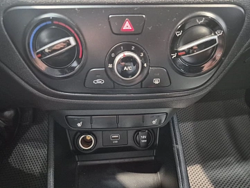 Hyundai Solaris, 2019г., передний привод, автомат
