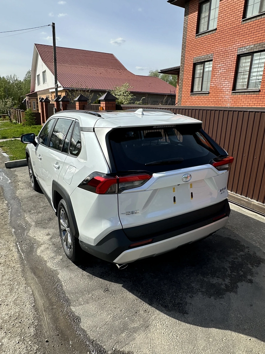 Toyota RAV4, 2025г., полный привод, вариатор