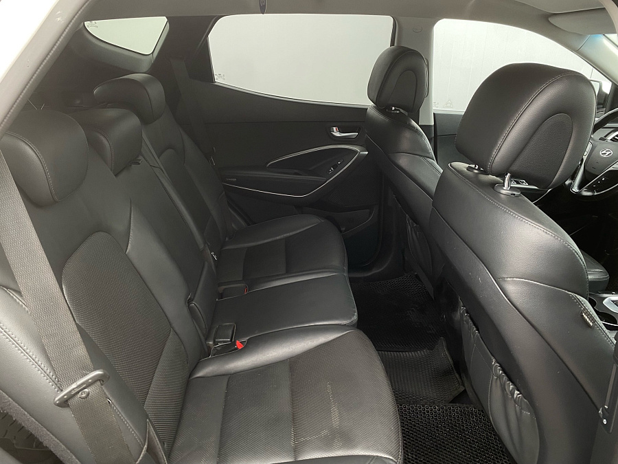 Hyundai Santa Fe, 2015г., полный привод, автомат