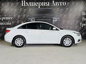 Chevrolet Cruze, 2011г, передний привод, механика