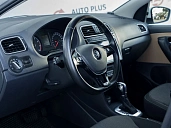 Volkswagen Polo, 2016г., передний привод, автомат