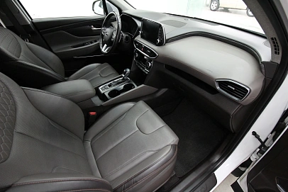 Hyundai Santa Fe, 2019г, передний привод, автомат