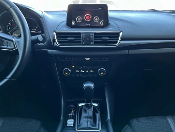Mazda 3, 2019г, передний привод, автомат