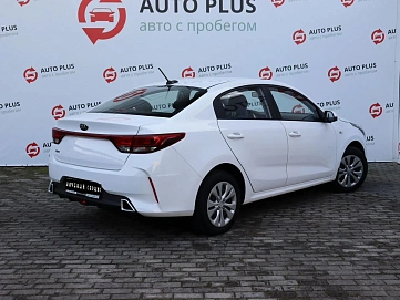 Kia Rio, 2021г, передний привод, автомат