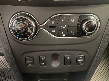 Renault Sandero, 2018г, передний привод, автомат