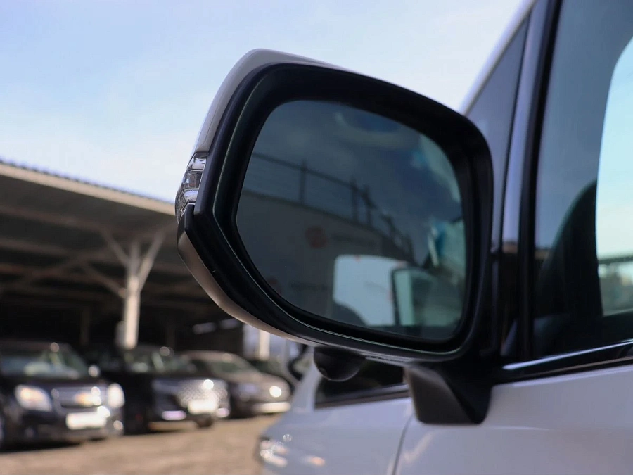 Toyota Alphard, 2019г., полный привод, вариатор