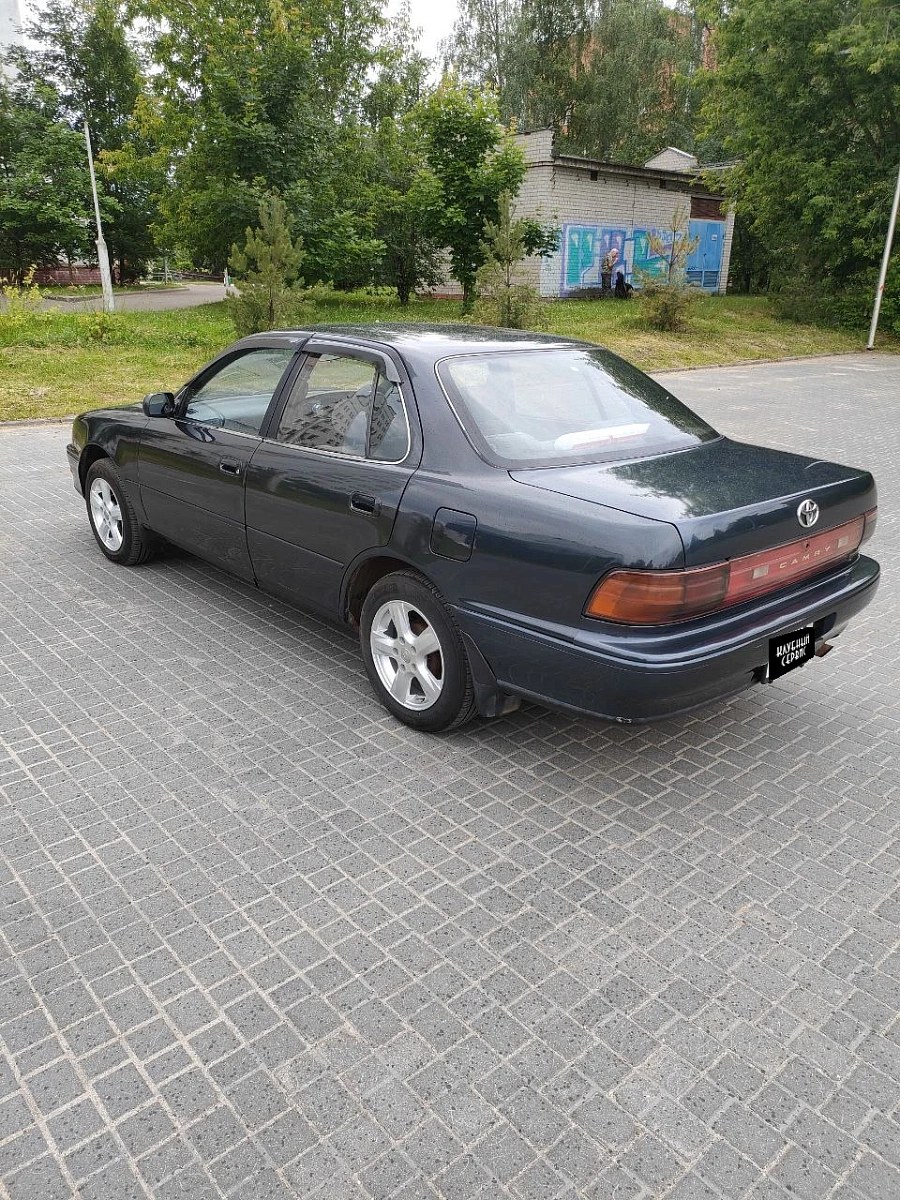 Toyota Camry, 1992г., передний привод, автомат