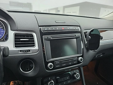 Volkswagen Touareg, 2016г, полный привод, автомат