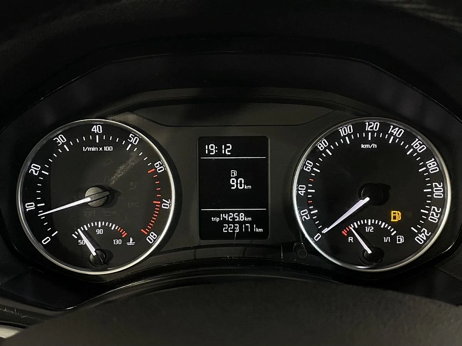 Skoda Octavia, 2012г., передний привод, механика