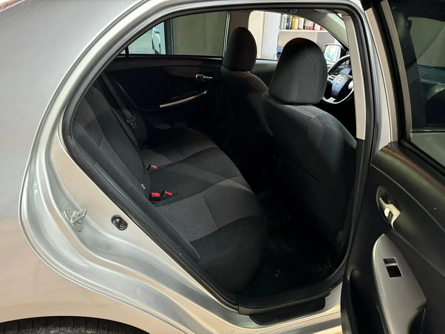 Toyota Corolla, 2011г., передний привод, автомат