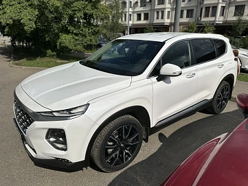 Hyundai Santa Fe, 2019г, передний привод, автомат