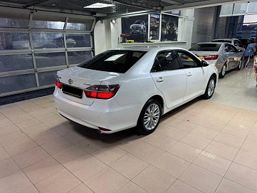Toyota Camry, 2015г, передний привод, автомат