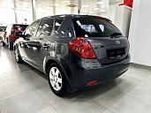 Kia Ceed, 2008г., передний привод, механика