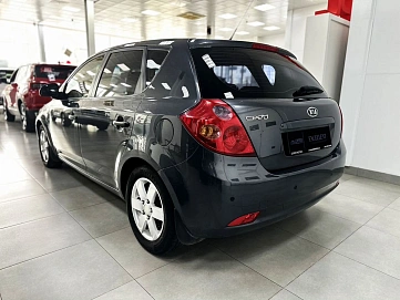 Kia Ceed, 2008г, передний привод, механика