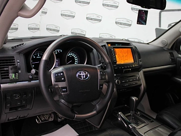 Toyota Land Cruiser, 2011г, полный привод, автомат