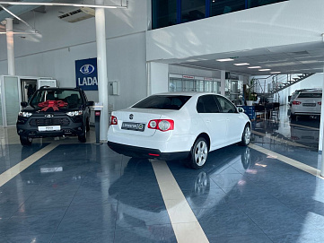 Volkswagen Jetta, 2008г, передний привод, автомат