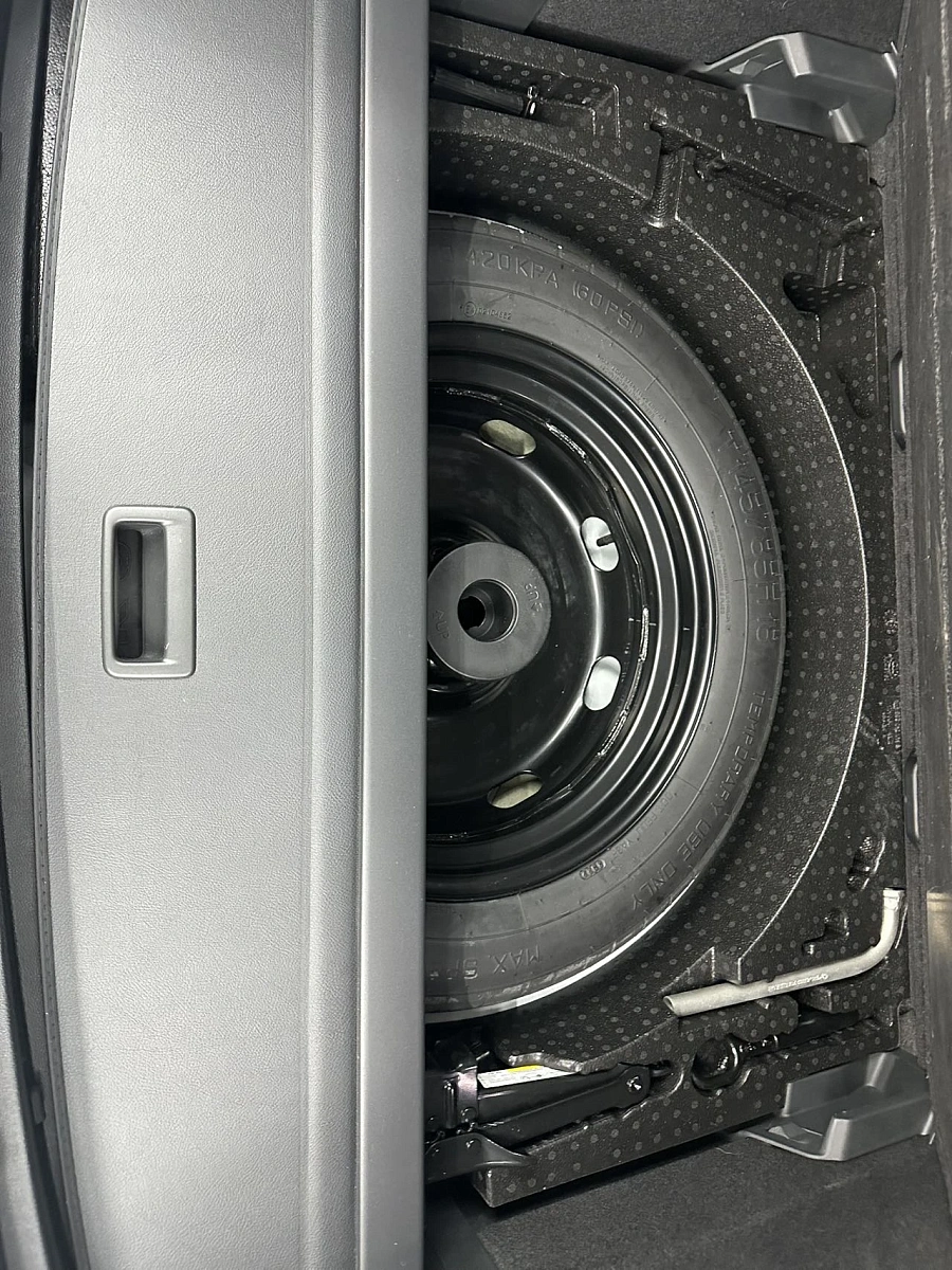 Volkswagen Tayron, 2022г., передний привод, робот