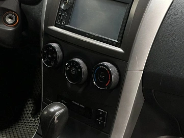 Toyota Corolla, 2012г, передний привод, автомат