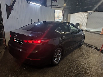 Hyundai Elantra, 2018г., передний привод, автомат