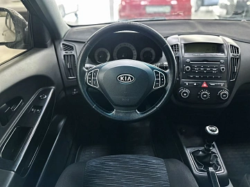 Kia Ceed, 2008г, передний привод, механика