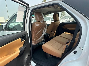 Toyota Fortuner, 2024г, полный привод, автомат