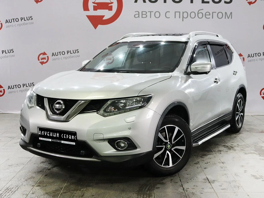 Nissan X-Trail, 2015г., передний привод, вариатор