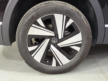 Volkswagen Teramont, 2024г, полный привод, робот