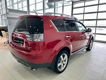 Mitsubishi Outlander, 2008г, полный привод, вариатор