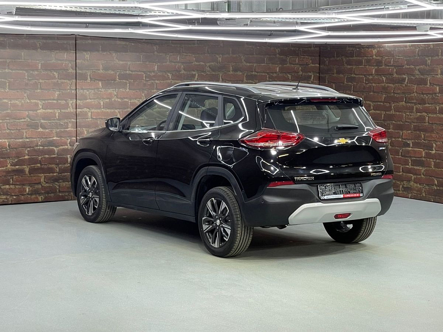 Chevrolet Tracker, 2023г., передний привод, автомат