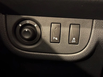 Renault Logan, 2021г, передний привод, автомат