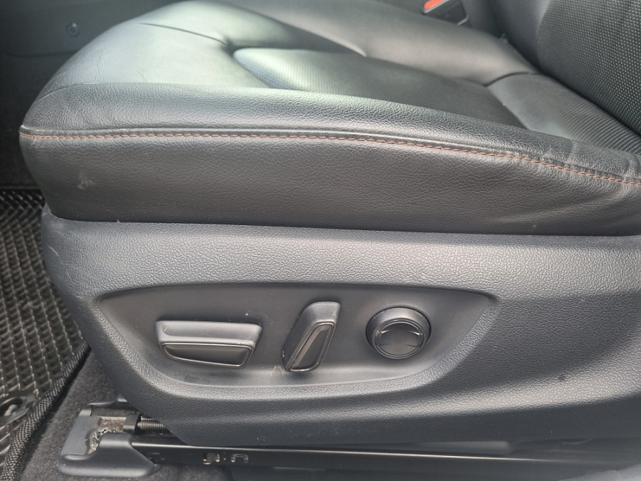 Toyota Camry, 2019г., передний привод, автомат