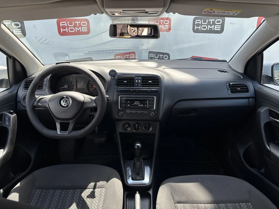 Volkswagen Polo, 2019г., передний привод, автомат