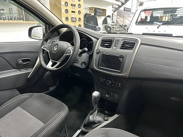 Renault , 2022г., передний привод, вариатор