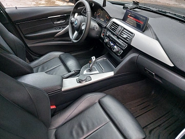 BMW 3 серии, 2018г, полный привод, автомат
